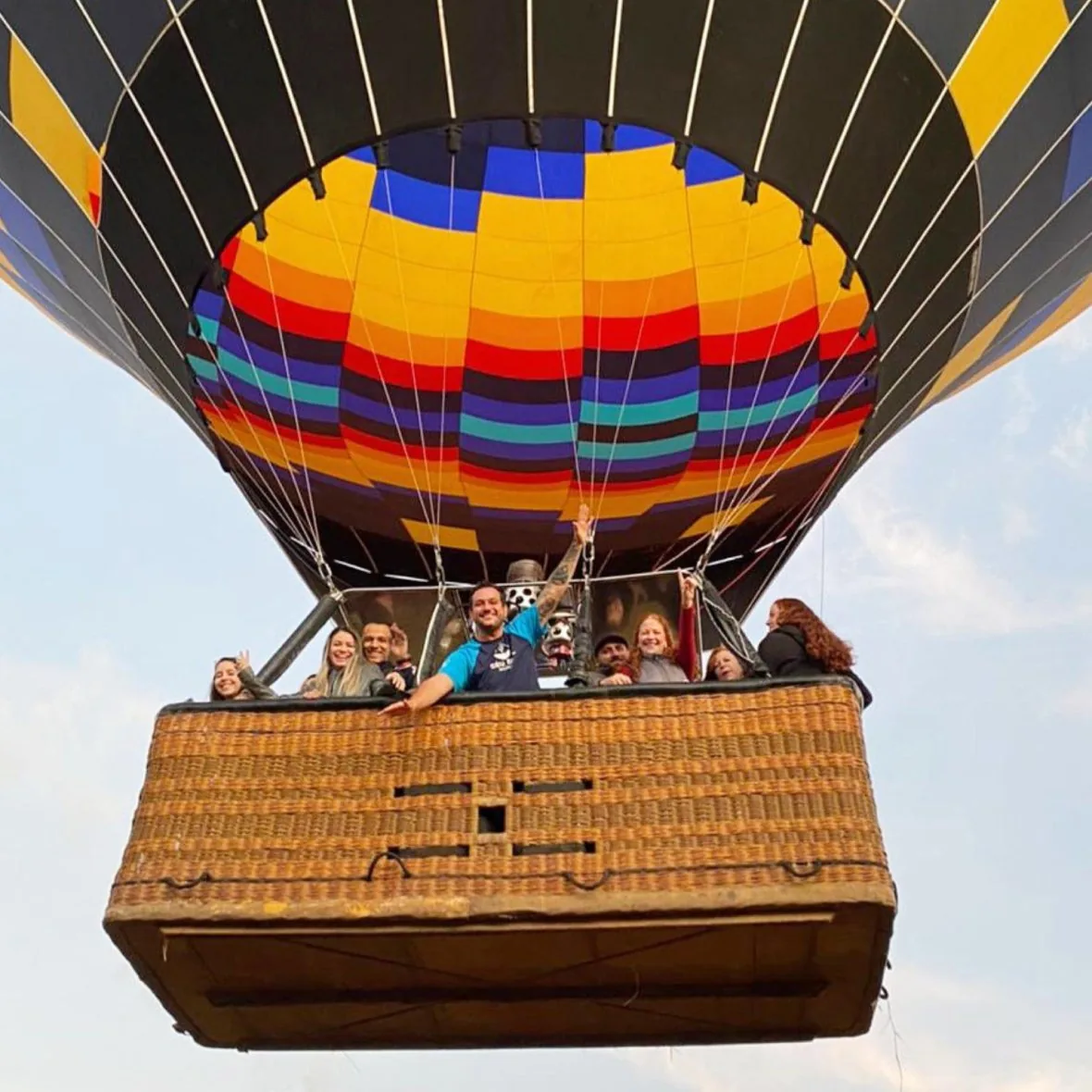 Passeio de balão em Boituva ao amanhecer · Céu Azul Balonismo